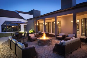 Terrace/patio - Courtyard by Marriott Birmingham Homewood (Birmingham)