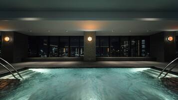 Piscine couverte, piscine extérieure