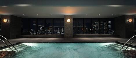 Indoor pool, outdoor pool