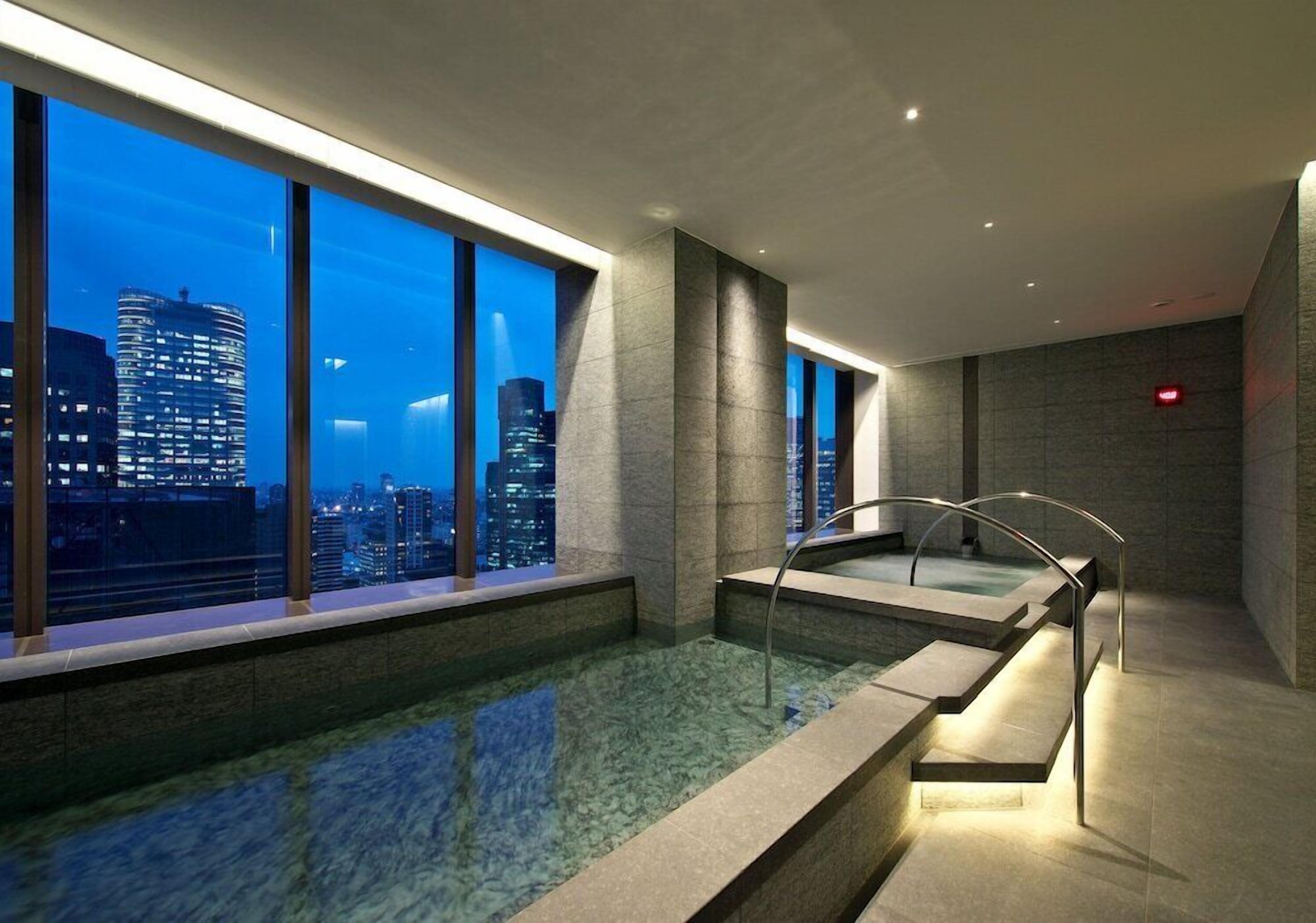 Indoor pool, outdoor pool