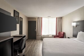 Desk, laptop workspace, blackout curtains, soundproofing - Ramada by Wyndham Cocoa (Cocoa)