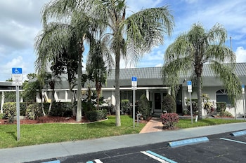 Ramada by Wyndham Cocoa