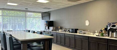 Free daily buffet breakfast