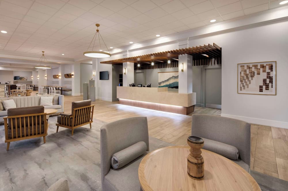 DoubleTree by Hilton Atlanta - Roswell