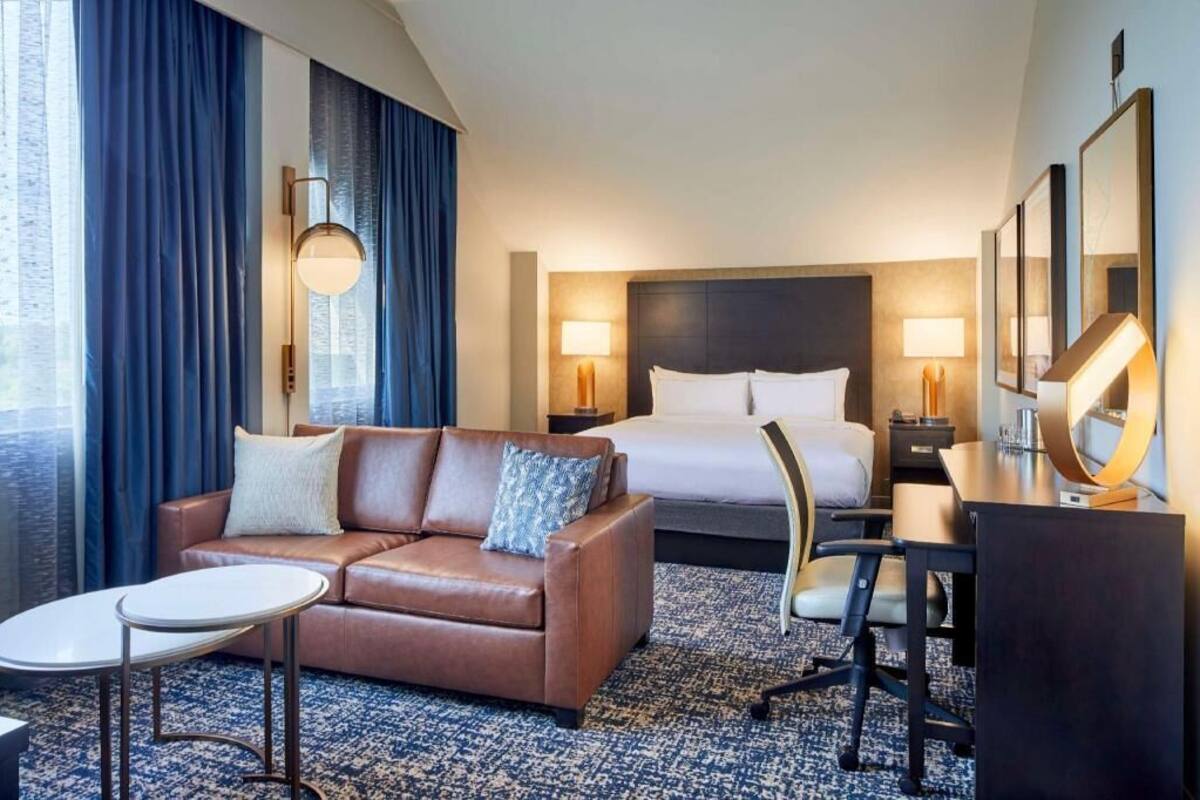 Premium bedding, down duvets, in-room safe, desk