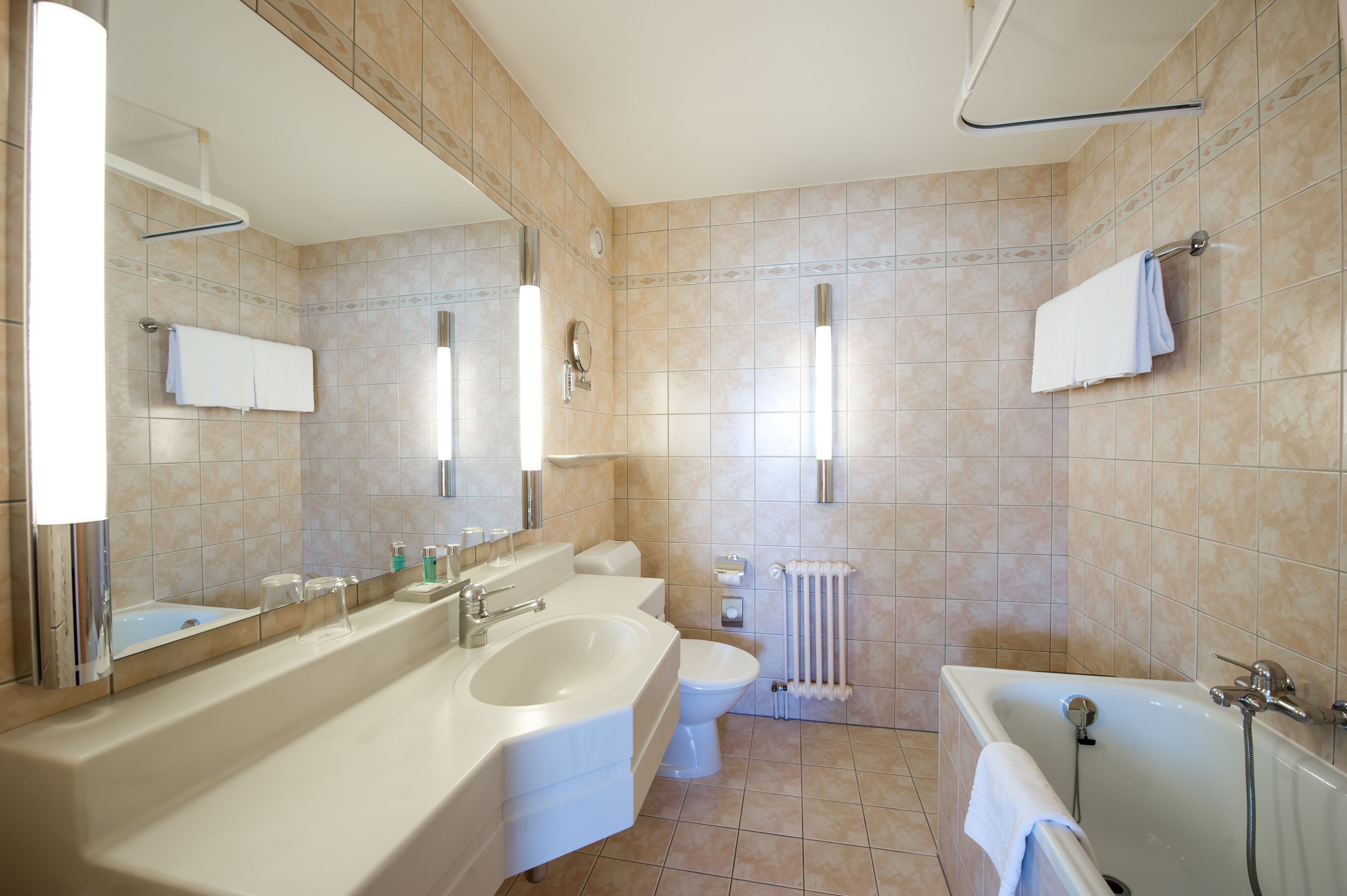 junior suite, balcony, lake view (classy) | bathroom | free toiletries, hair dryer, towels