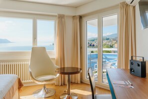 Room, Balcony, Lake View (Cosy Mona)