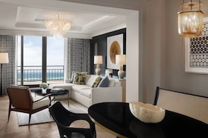 Club Suite, 1 Bedroom, Non Smoking | 1 bedroom, premium bedding, minibar, in-room safe