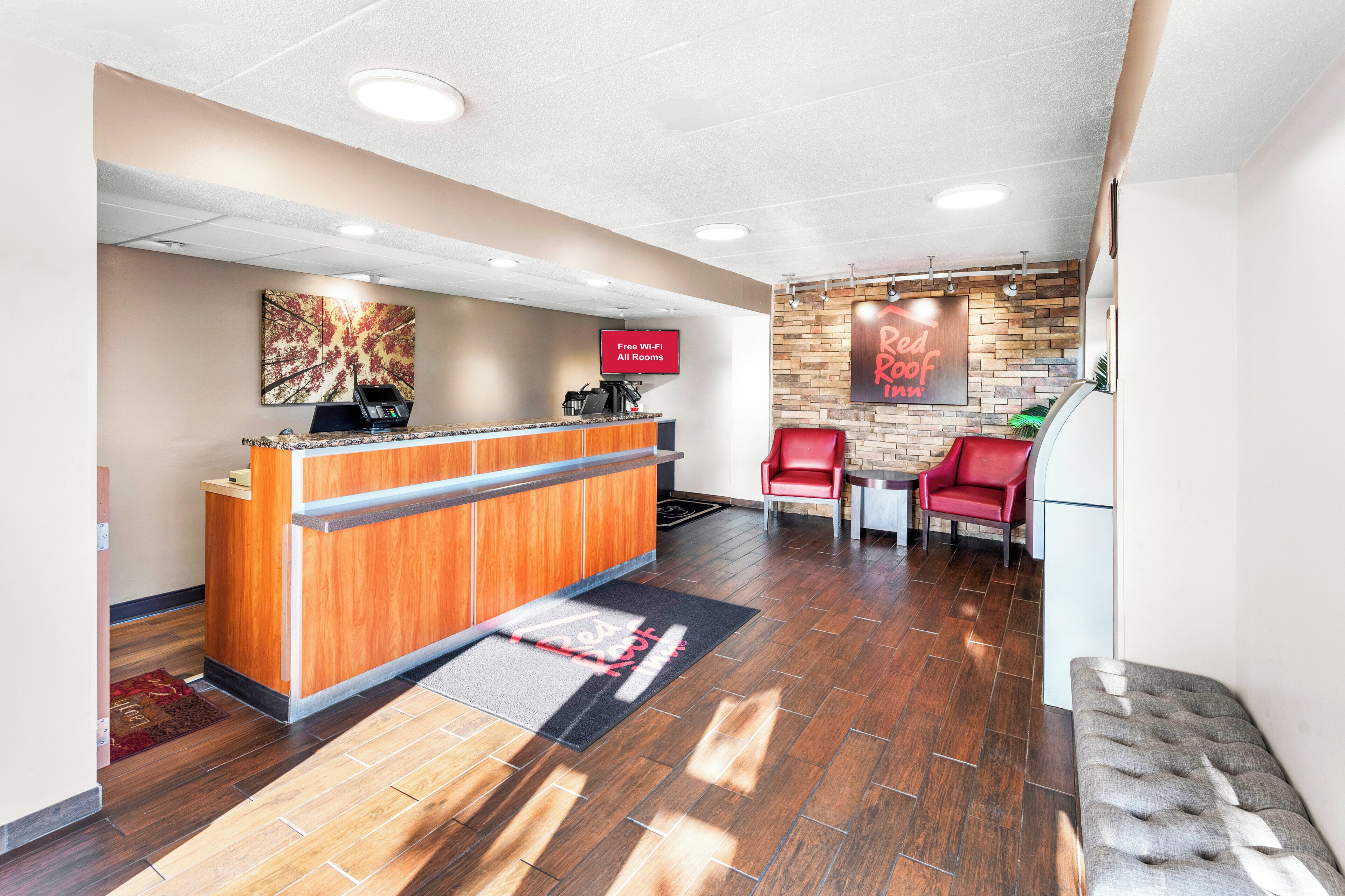 Photo - Red Roof Inn Indianapolis North - College Park
