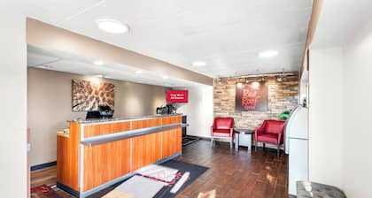 Red Roof Inn Indianapolis North - College Park