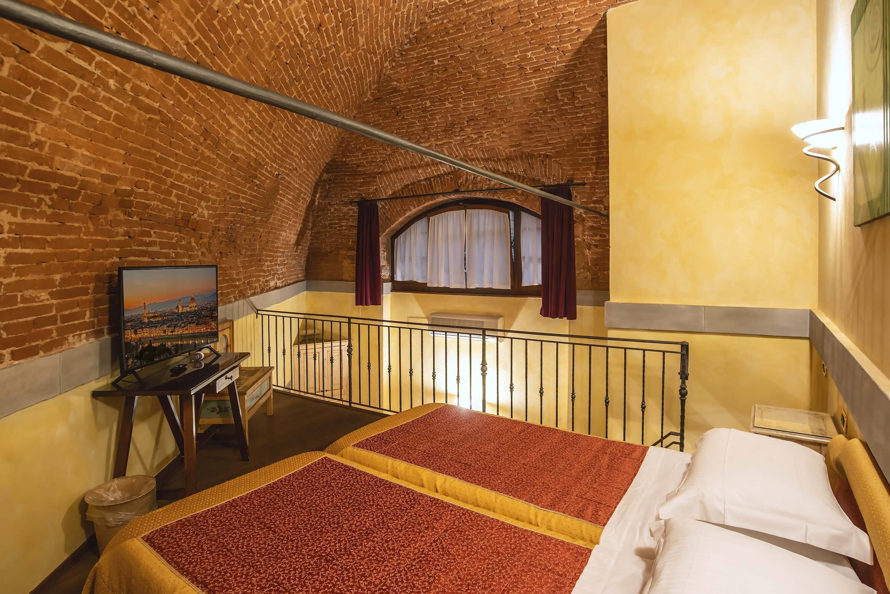 superior room | hypo-allergenic bedding, free minibar items, in-room safe, desk