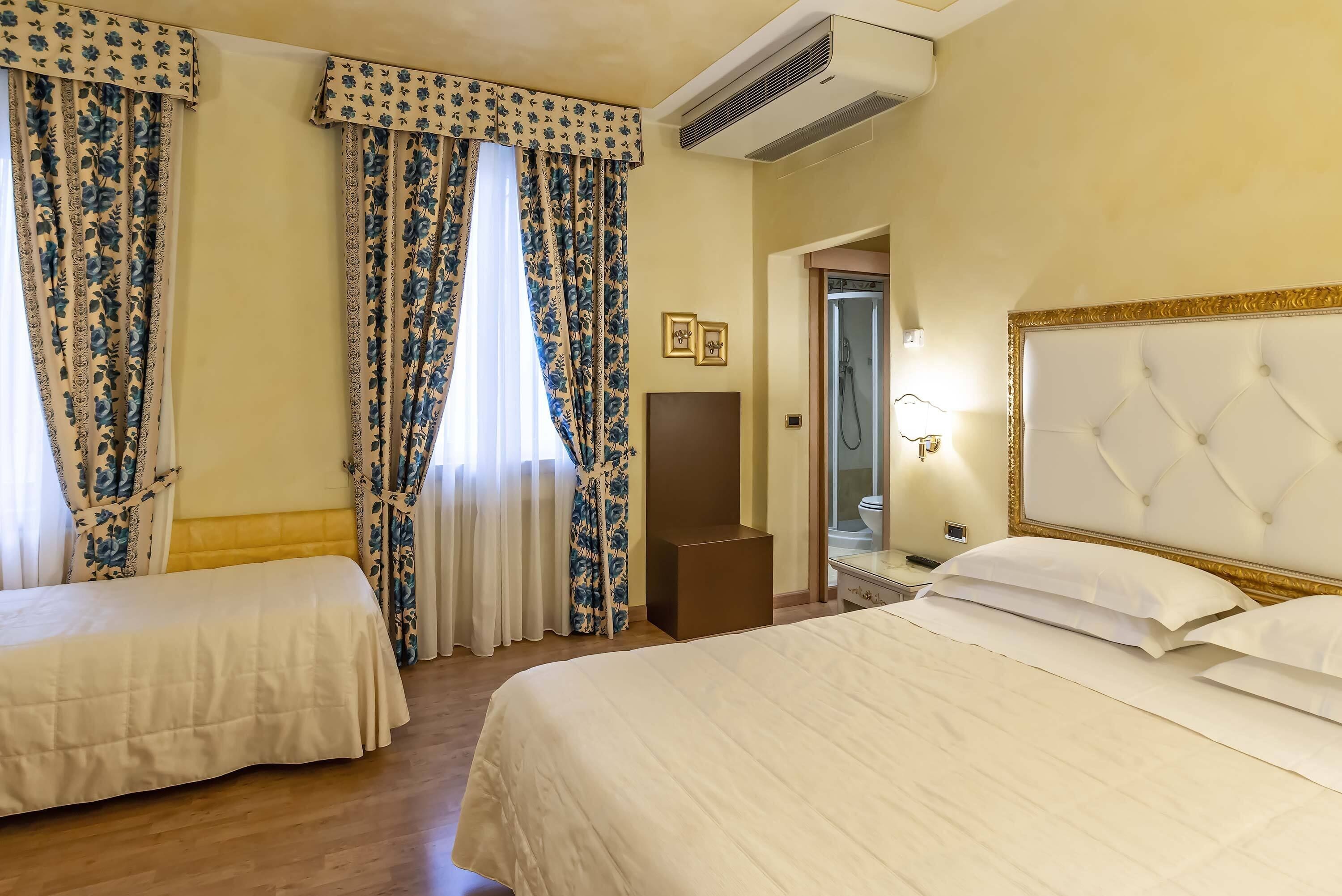 triple room | hypo-allergenic bedding, free minibar items, in-room safe, desk