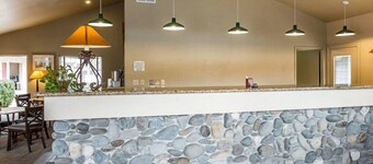 Quality Inn & Suites Minden