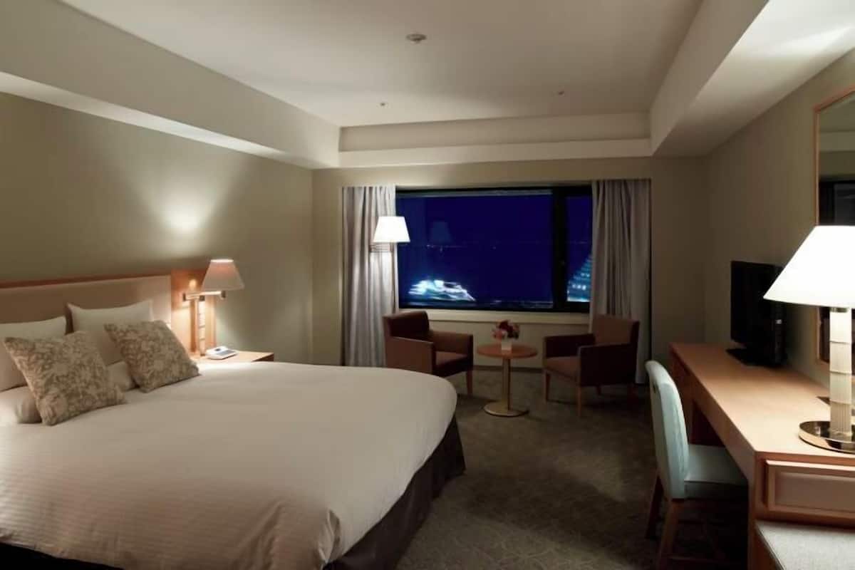 Blackout curtains, iron/ironing board, cots/infant beds, free WiFi