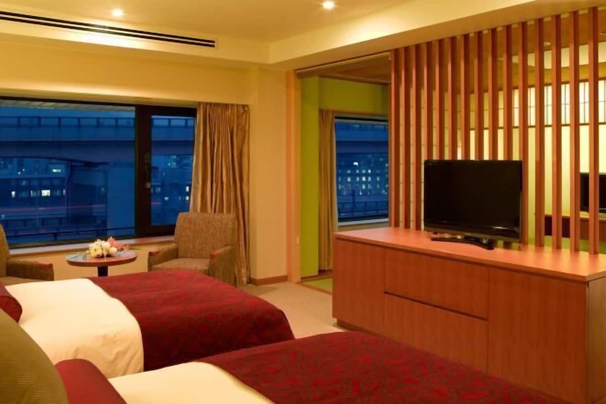 Blackout curtains, iron/ironing board, cots/infant beds, free WiFi
