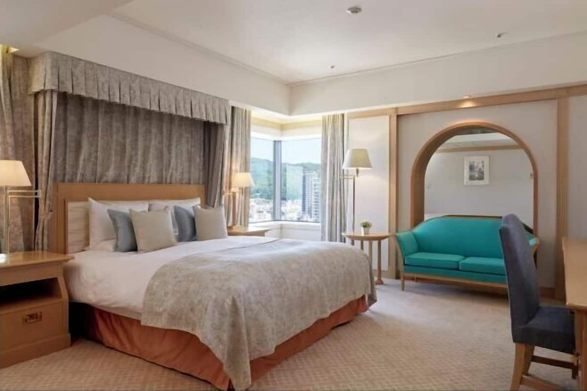 Blackout curtains, iron/ironing board, cots/infant beds, free WiFi