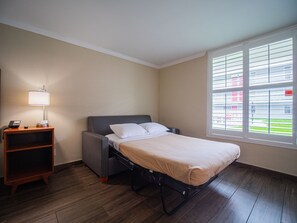 Quarto standard, 1 cama King | 1 quarto, cofres nos quartos, escrivaninha