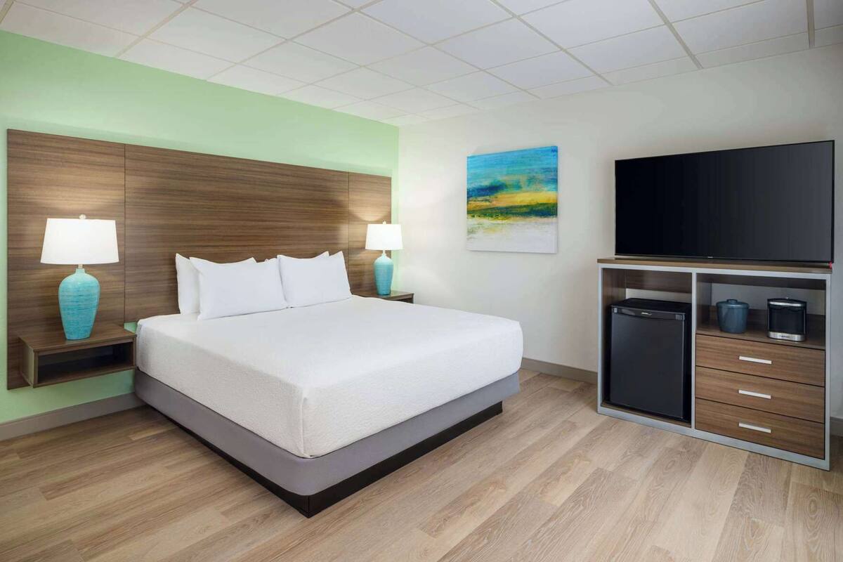 Blackout drapes, iron/ironing board, WiFi (free), bed sheets