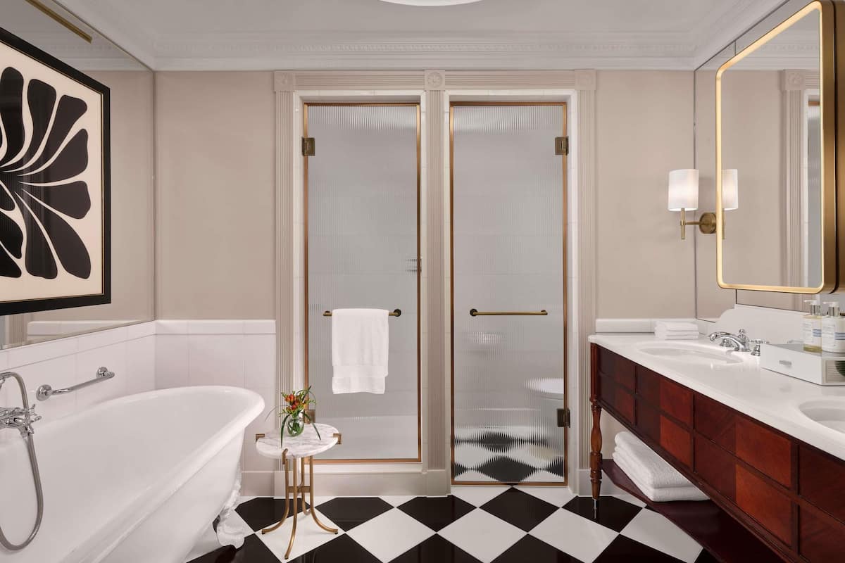 1 chambre, literie de qualité supérieure, couette en duvet d'oie