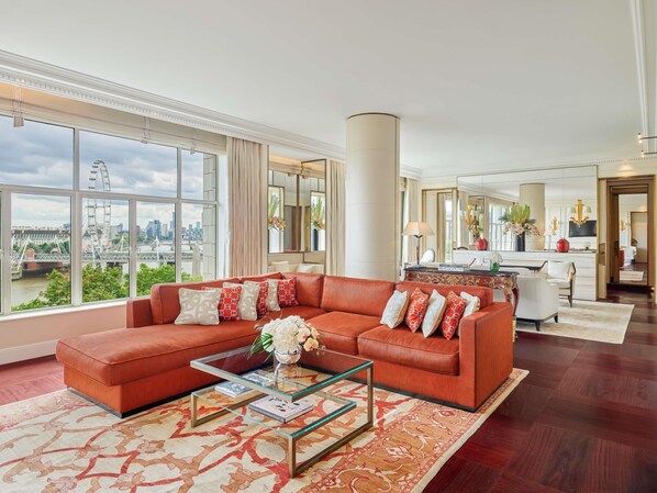 Premium bedding, down comforters, minibar, in-room safe