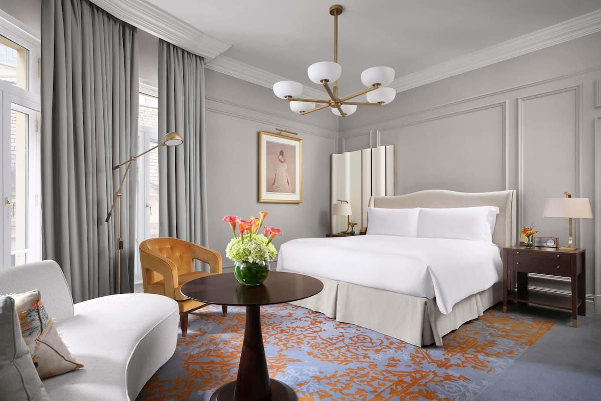 Chambre Luxe, 1 très grand lit | Literie de qualité supérieure, couette en duvet d'oie, minibar