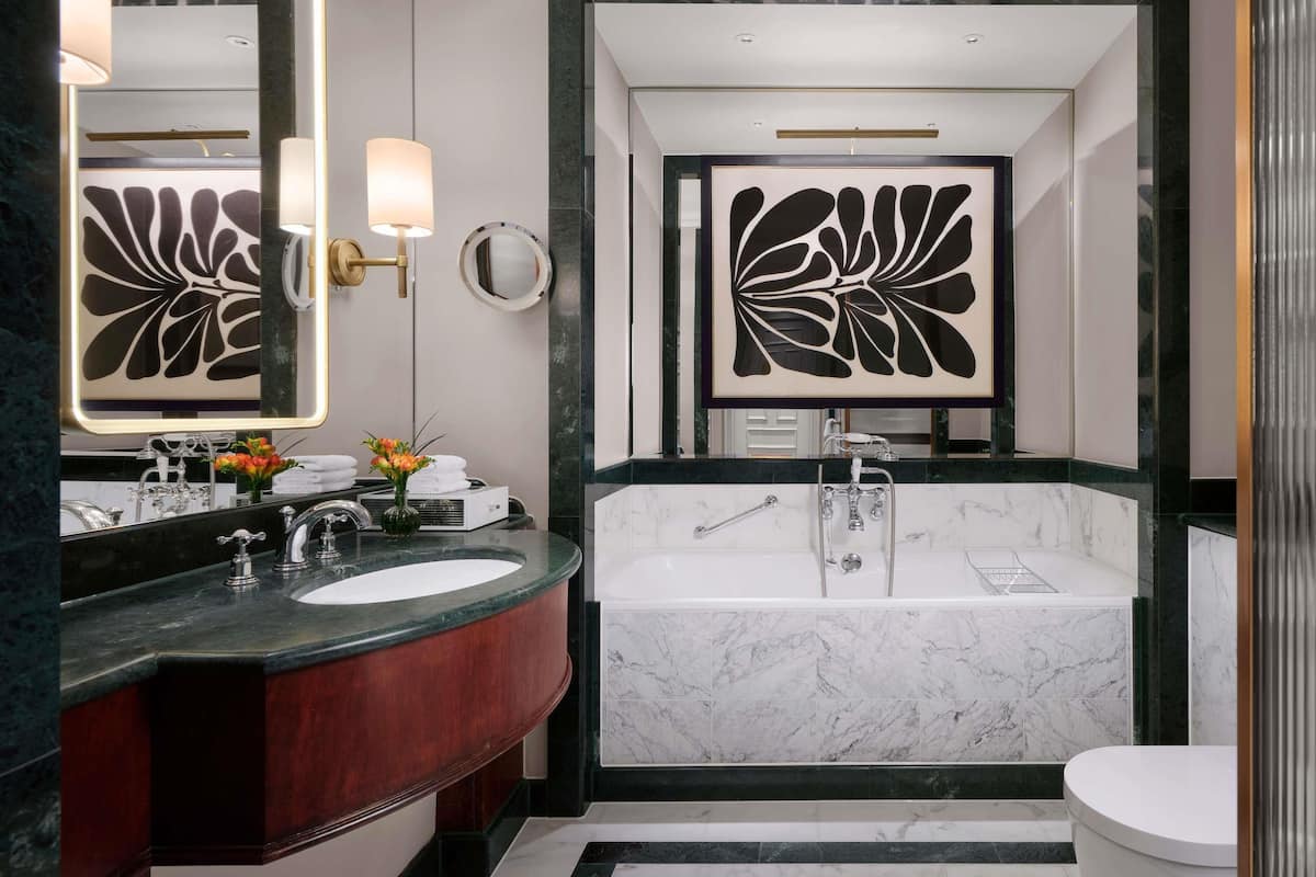 Junior Studio Suite, 1 King Bed