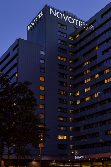 Façade de l’hébergement - soirée/nuit