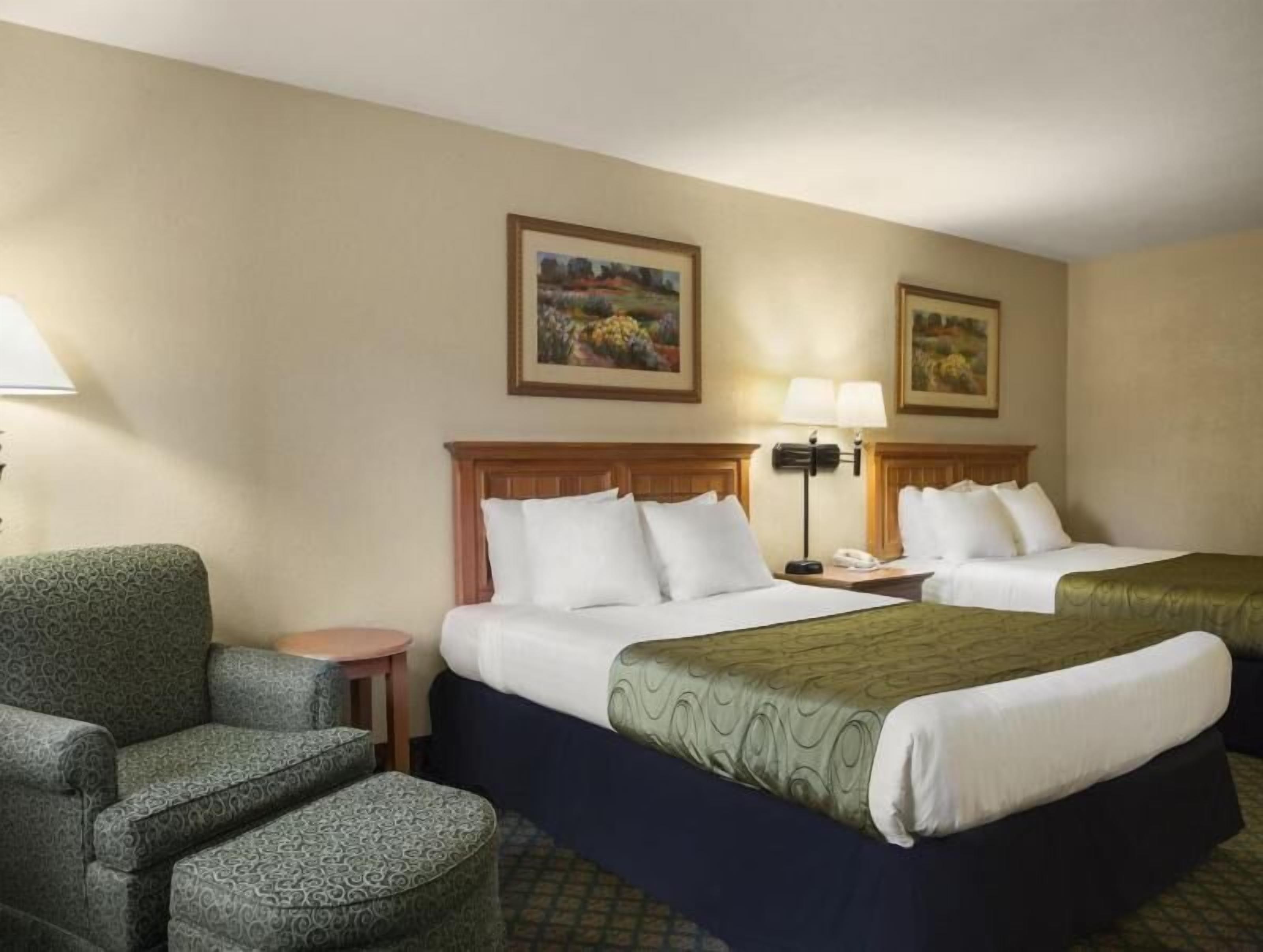 In-room safe, desk, iron/ironing board, rollaway beds