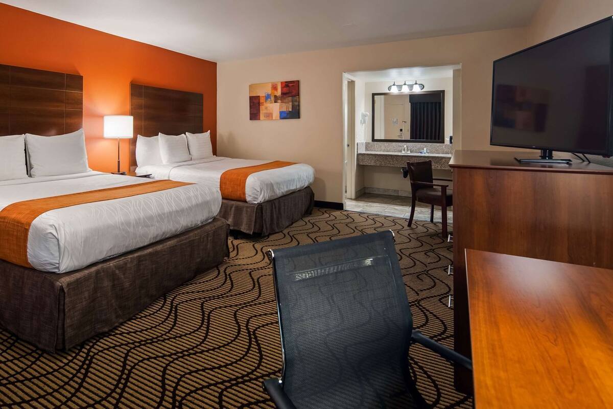 In-room safe, desk, laptop workspace, iron/ironing board