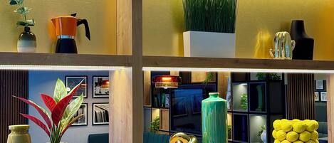 Breakfast, lunch and dinner served