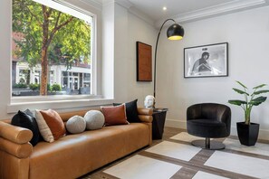 Sala de estar en el lobby