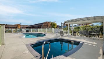 Outdoor pool, sun loungers