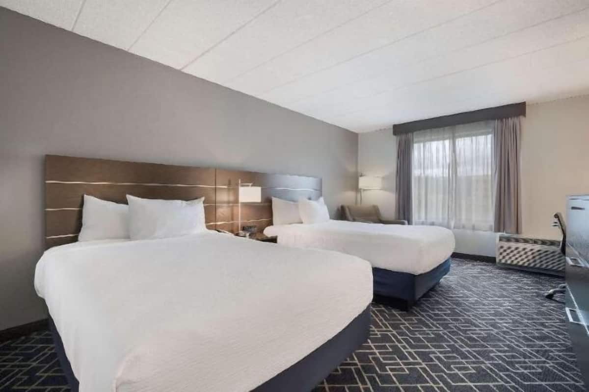 Individually decorated, individually furnished, desk, laptop workspace