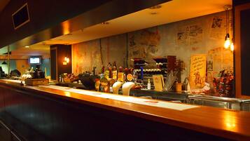 3 bars/lounges, piano bar, sports bar