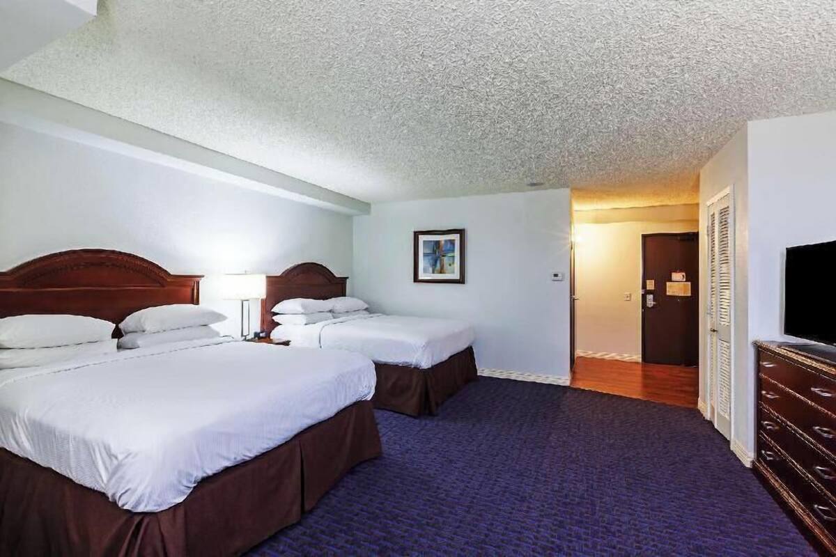 Premium bedding, pillow-top beds, in-room safe, desk