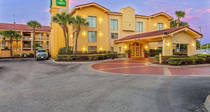 La Quinta Inn by Wyndham Orlando Airport West