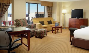 Premium bedding, pillow-top beds, in-room safe, desk - DoubleTree by Hilton Washington Dulles Airport (Herndon)