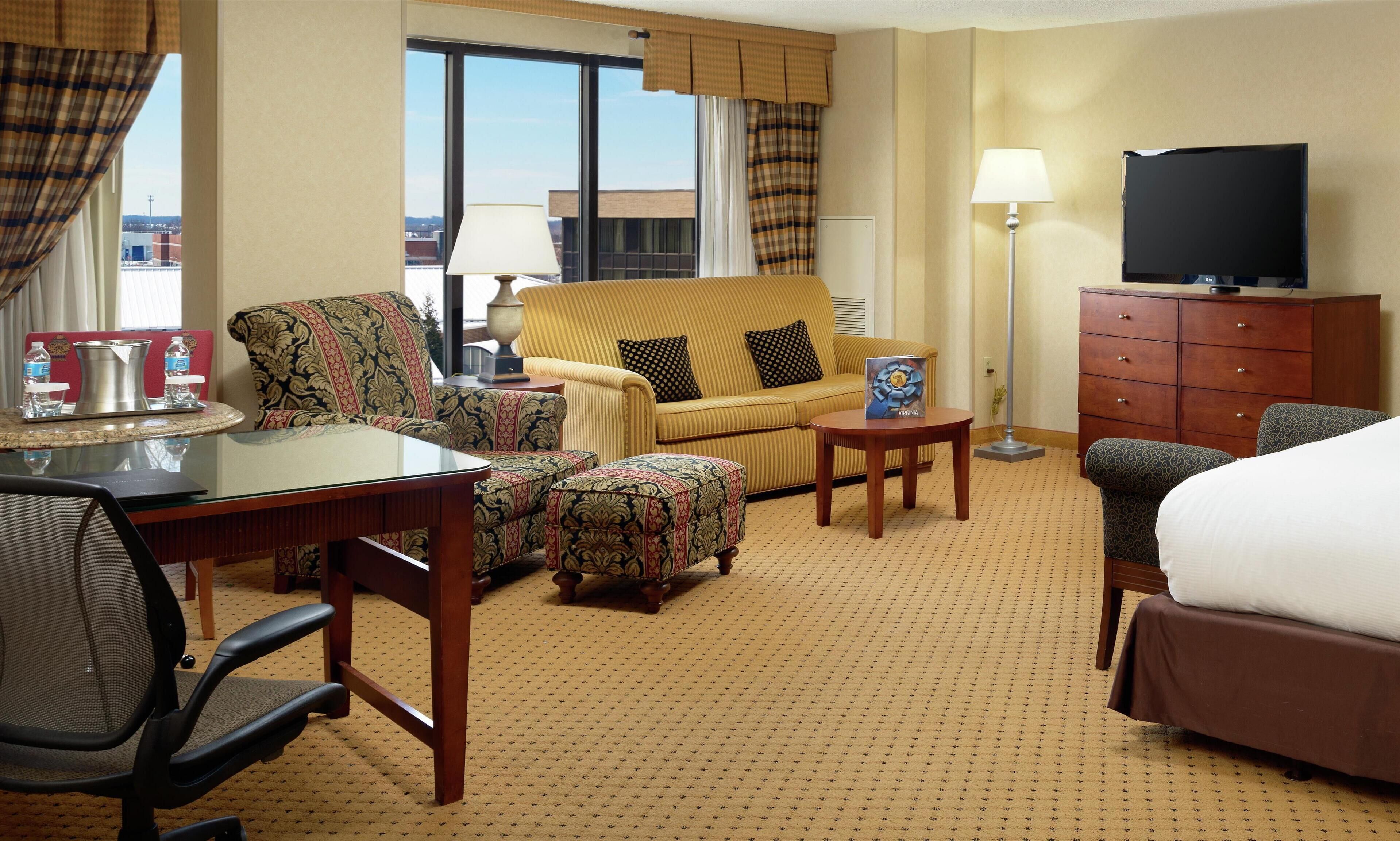 Premium bedding, pillowtop beds, in-room safe, desk