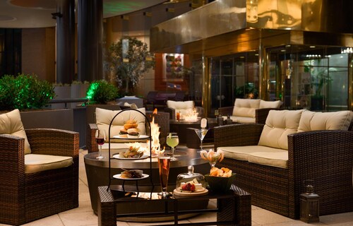 DoubleTree by Hilton Washington Dulles Airport