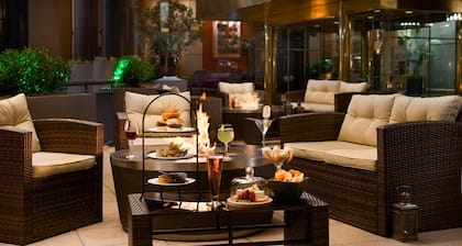 DoubleTree by Hilton Washington Dulles Airport