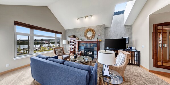 Premium bedding, down comforters, pillowtop beds, minibar