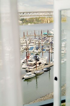 View from property looking out at Kimpton Riverplace Hotel by IHG