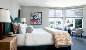 Frette Italian sheets, premium bedding, down comforters, pillowtop beds - Kimpton Riverplace Hotel by IHG (Portland)