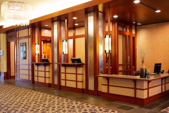 Hotel entrance and lobby at Kimpton Riverplace Hotel, an IHG Hotel