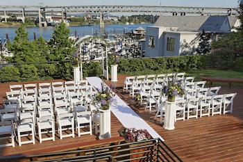 Outdoor wedding area at Kimpton Riverplace Hotel, an IHG Hotel