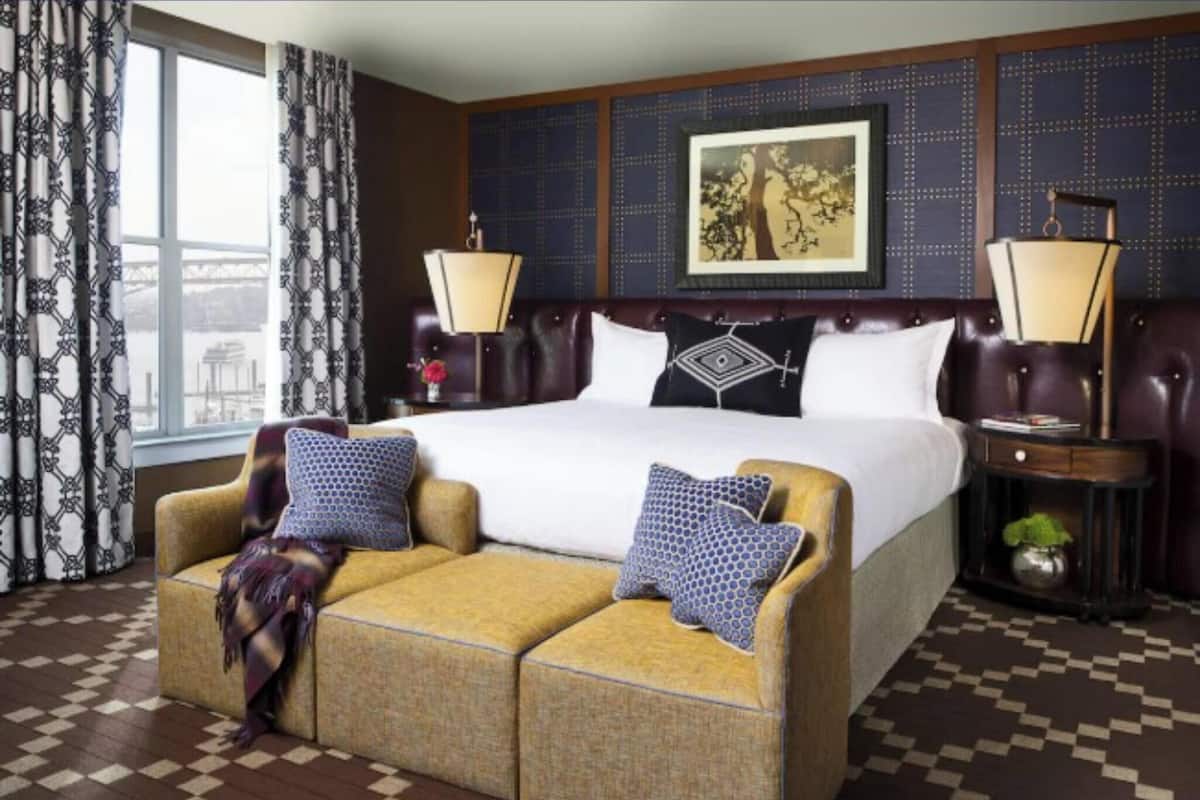 Frette Italian sheets, premium bedding, down comforters, pillowtop beds