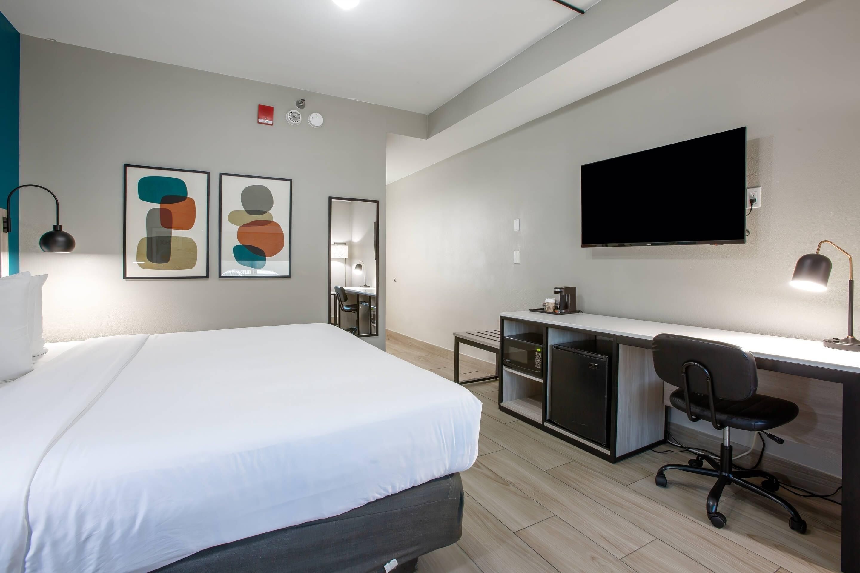 Photo - Country Inn & Suites by Radisson, Phoenix Airport, AZ