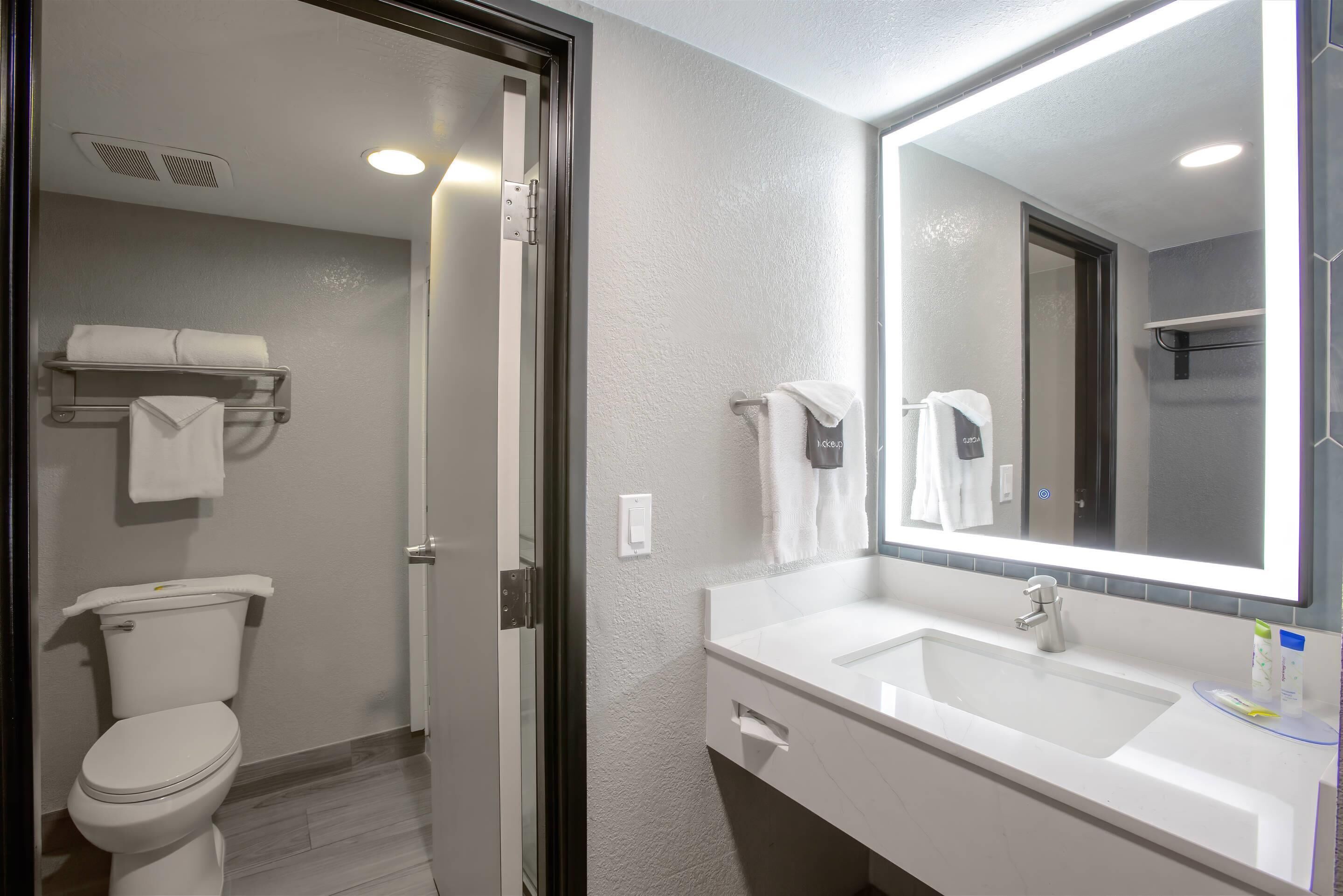 Photo - Country Inn & Suites by Radisson, Phoenix Airport, AZ