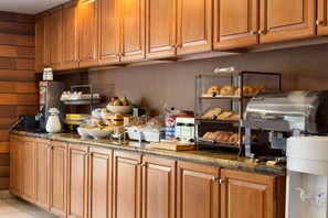 Free daily buffet breakfast