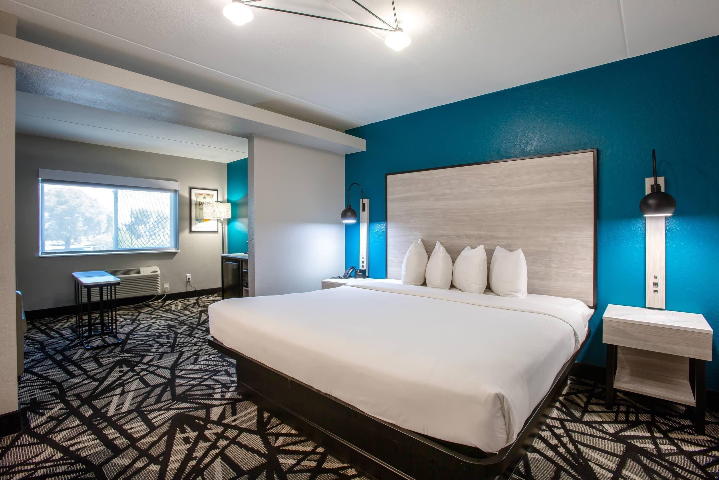 Photo - Country Inn & Suites by Radisson, Phoenix Airport, AZ